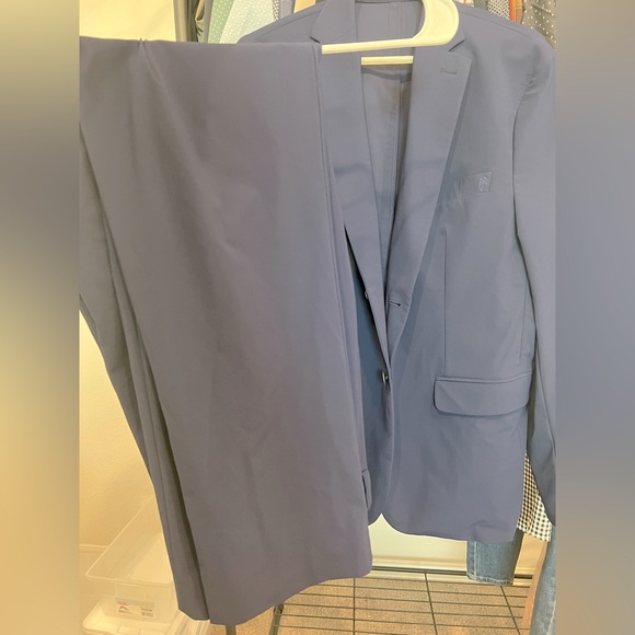 State of Matter Apparel suit made sustainably. Size M suit coat, size 34 pants - Picture 2 of 3